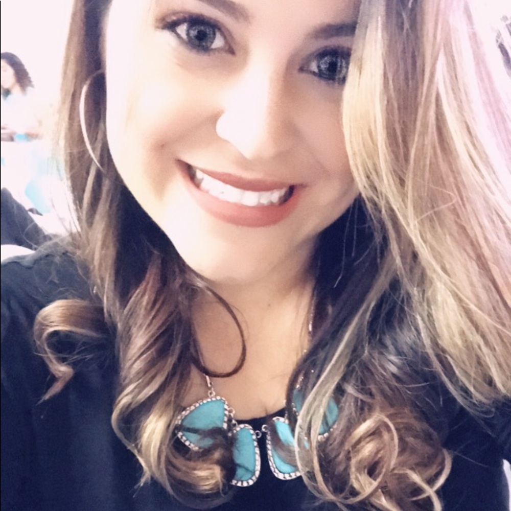 Meet your Posher, Jeanette